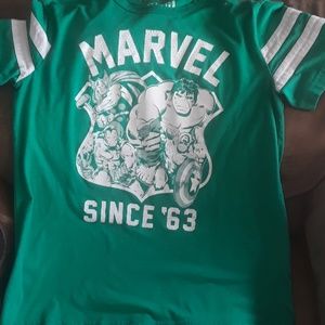 🧡Marvel  t shirt